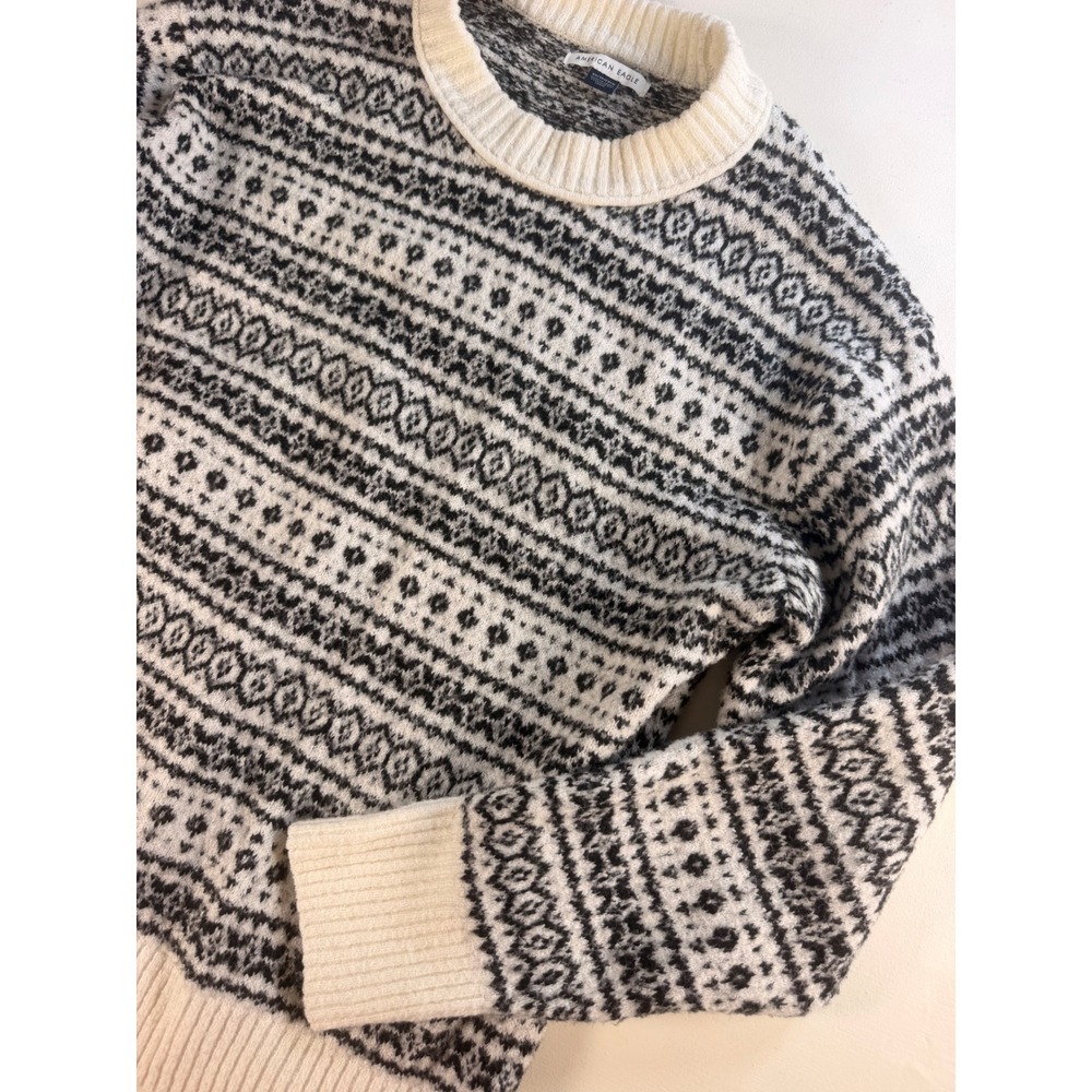 American Eagle Fair Isle Sweater Women XS Cream Black Excellent Knit Pullover - Picture 4 of 9